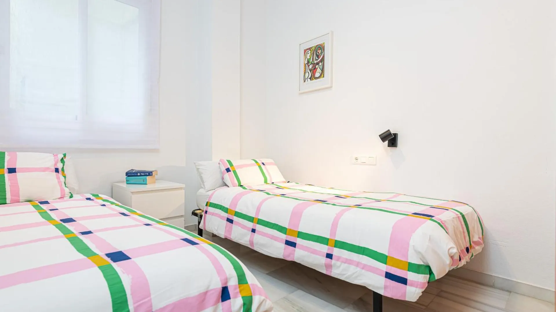 Mi Casa Es Tu Casa - Malaga Center - Fiber Wifi Apartment 0*,  Spain